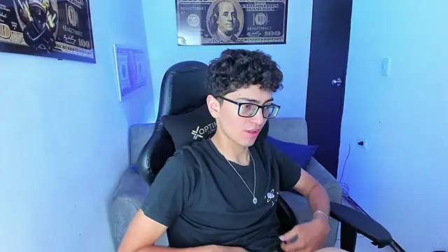 TylerWhite  online show from March 8, 2025, 8:55 am