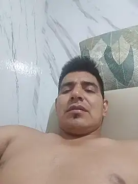 latino17 online show from March 8, 2026, 12:05 am