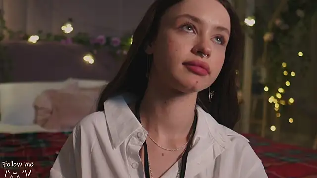 Meow Nancy online show from February 5, 2025, 1:22 pm