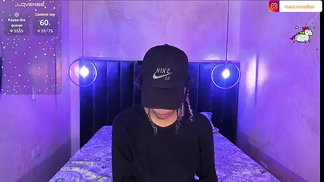 Maxim-Walker online show from November 3, 2025, 3:12 am