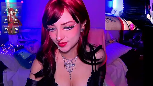 HollyDominic online show from November 23, 2025, 3:00 pm