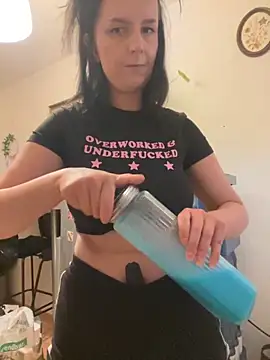 Snapshot of Off__Melonenmandy chatting on December 5, 2025, 2:59 pm Off Melonenmandy online show from December 5, 2025, 2:59 pm