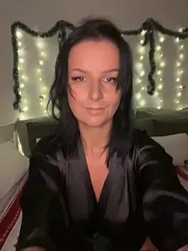 Snapshot of Off__Melonenmandy chatting on December 15, 2025, 3:29 pm Off Melonenmandy online show from December 15, 2025, 3:29 pm