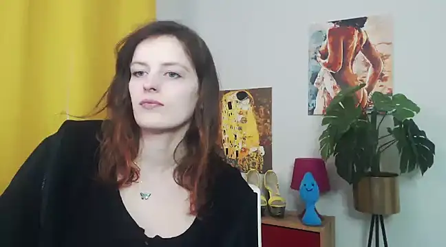 Snapshot of juicyNadine chatting on March 10, 2025, 9:23 am juicyNadine online show from March 10, 2025, 9:23 am