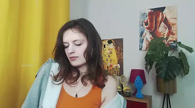 Snapshot of juicyNadine chatting on March 6, 2025, 9:25 am juicyNadine online show from March 6, 2025, 9:25 am