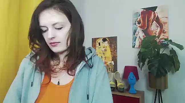 Snapshot of juicyNadine chatting on March 6, 2025, 6:19 am juicyNadine online show from March 6, 2025, 6:19 am