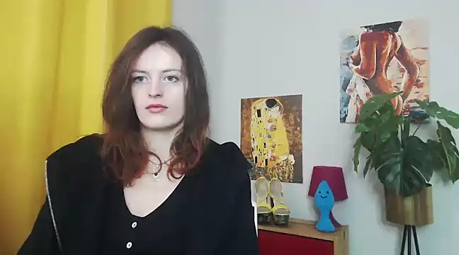 Snapshot of juicyNadine chatting on February 25, 2025, 6:25 am juicyNadine online show from February 25, 2025, 6:25 am