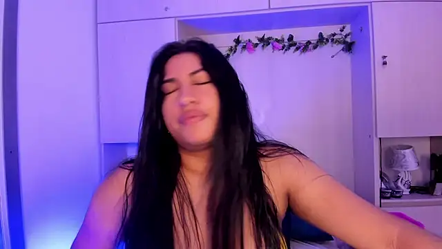Snapshot of CANDYGABYY chatting on August 5, 2026, 8:14 pm CANDYGABYY online show from August 5, 2026, 8:14 pm