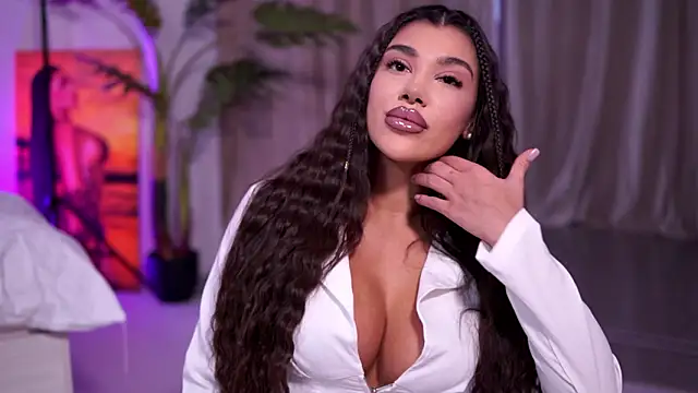 Snapshot of NatyDesiree chatting on February 22, 2026, 7:48 pm NatyDesiree online show from February 22, 2026, 7:48 pm