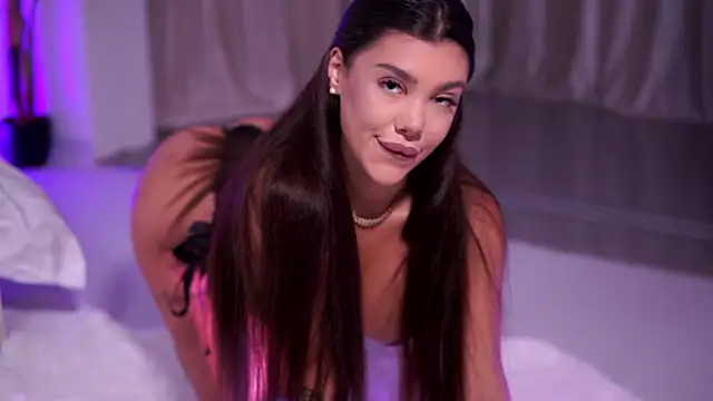 Snapshot of NatyDesiree chatting on February 24, 2026, 7:48 pm NatyDesiree online show from February 24, 2026, 7:48 pm