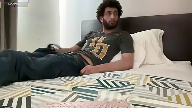 Snapshot of pantslesstraveler_plt chatting on September 28, 2025, 4:47 pm pantslesstraveler plt online show from September 28, 2025, 4:47 pm