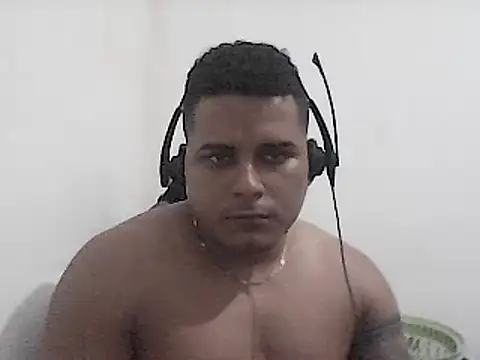 SaucyAffair0 online show from January 5, 2025, 4:59 pm