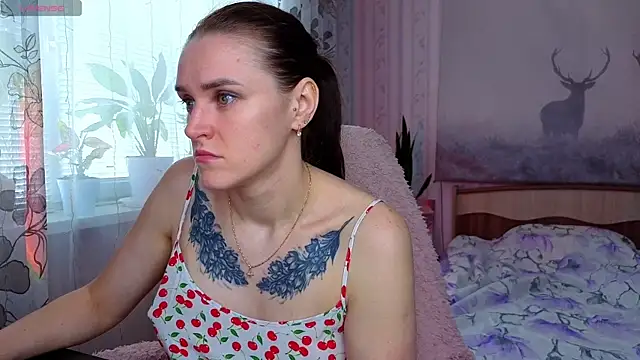 Bella  Swoon online show from May 21, 2026, 4:43 am