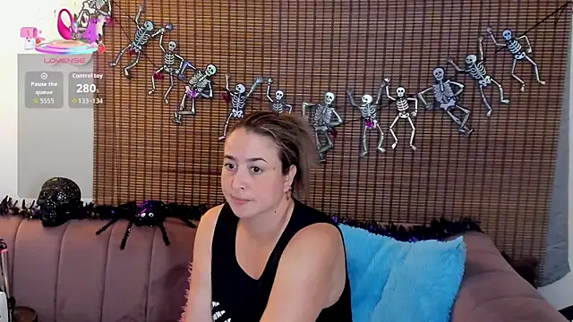 Snapshot of ariana_cross chatting on October 17, 2025, 11:56 am ariana cross online show from October 17, 2025, 11:56 am