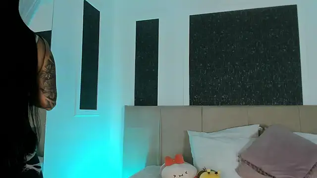 Snapshot of Alaia_Manson chatting on February 26, 2026, 7:36 pm Alaia Manson online show from February 26, 2026, 7:36 pm