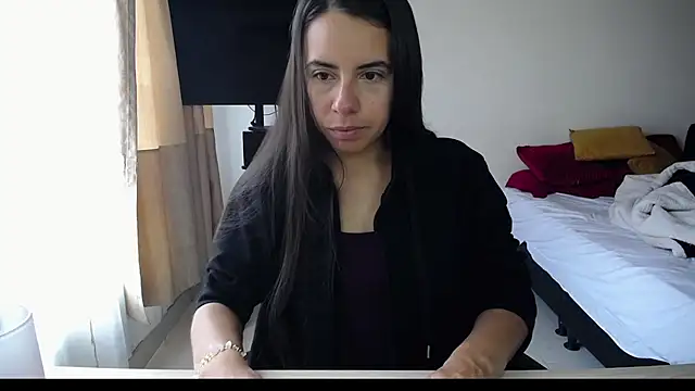 Mariam Gomezxxx online show from October 23, 2025, 3:43 pm