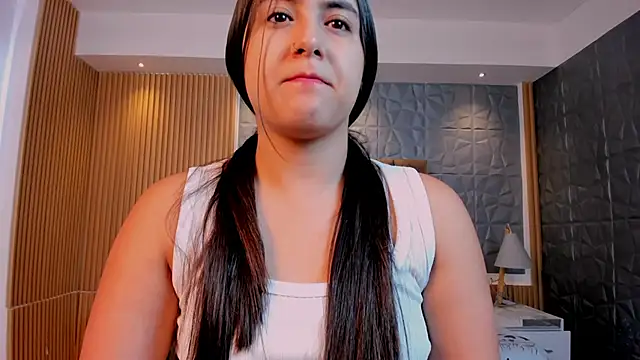 Snapshot of paulina_sweett_ chatting on June 19, 2026, 11:27 am paulina sweett online show from June 19, 2026, 11:27 am