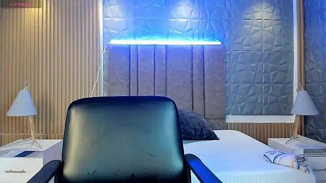 Snapshot of paulina_sweett_ chatting on November 21, 2025, 12:04 pm paulina sweett online show from November 21, 2025, 12:04 pm