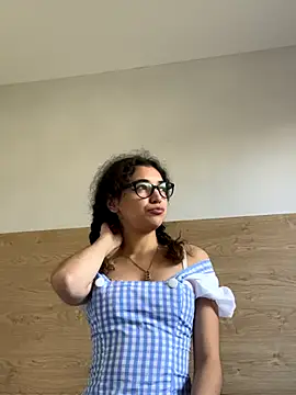 Snapshot of uniquerossie chatting on October 30, 2025, 10:13 am uniquerossie online show from October 30, 2025, 10:13 am