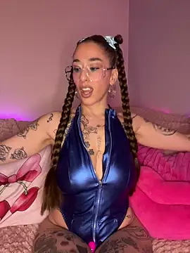 Chachou000 online show from February 8, 2025, 8:10 pm