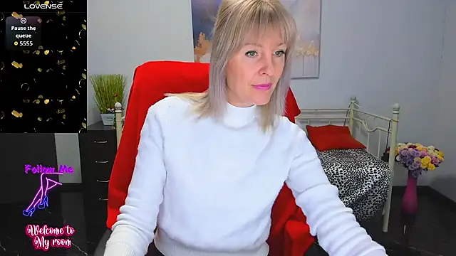 Snapshot of Anita_Tayson chatting on December 2, 2025, 6:48 am Anita Tayson online show from December 2, 2025, 6:48 am