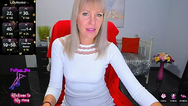 Snapshot of Anita_Tayson chatting on October 8, 2025, 6:04 am Anita Tayson online show from October 8, 2025, 6:04 am