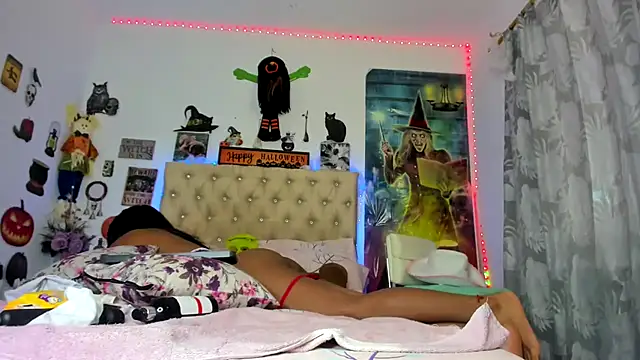 Snapshot of shantallhotxx chatting on October 23, 2025, 8:07 pm shantallhotxx online show from October 23, 2025, 8:07 pm