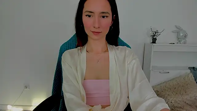 Snapshot of crystalnut chatting on November 16, 2025, 3:11 am crystalnut online show from November 16, 2025, 3:11 am