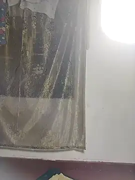 Snapshot of Nishii_Girl chatting on October 14, 2025, 10:31 pm Nishii Girl online show from October 14, 2025, 10:31 pm