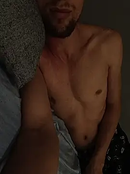 Kaue007 online show from December 15, 2025, 3:07 pm