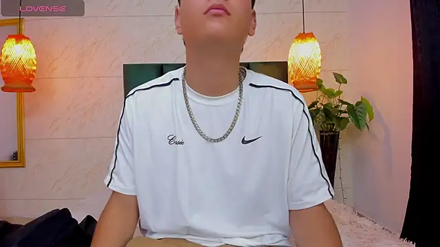 Snapshot of Levy_Steve chatting on October 8, 2025, 3:30 am Levy Steve online show from October 8, 2025, 3:30 am