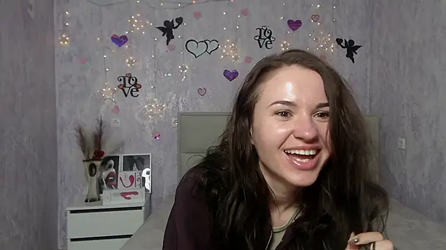 KaraCriegs online show from February 28, 2025, 3:48 am