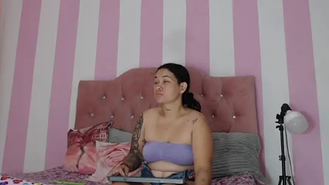 Snapshot of zaleya_mateus chatting on April 18, 2026, 11:01 am zaleya mateus online show from April 18, 2026, 11:01 am