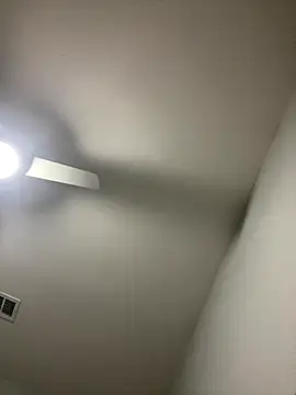 Snapshot of caliguy37 chatting on October 29, 2025, 3:16 am caliguy37 online show from October 29, 2025, 3:16 am