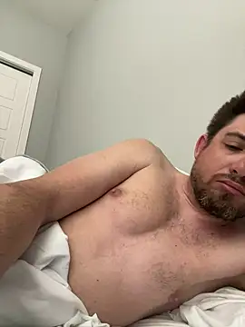 Snapshot of caliguy37 chatting on March 8, 2025, 3:35 pm caliguy37 online show from March 8, 2025, 3:35 pm