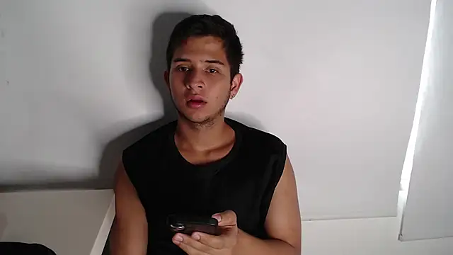 Snapshot of harold_18_ chatting on November 21, 2025, 6:40 pm harold 18 online show from November 21, 2025, 6:40 pm