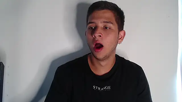 Snapshot of harold_18_ chatting on October 28, 2025, 5:45 pm harold 18 online show from October 28, 2025, 5:45 pm