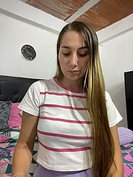Iris love18 online show from February 22, 2025, 8:53 pm