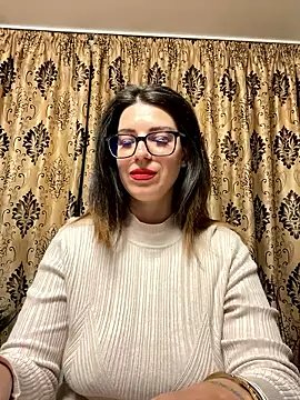 Snapshot of NadiraNoor chatting on April 26, 2026, 10:29 pm NadiraNoor online show from April 26, 2026, 10:29 pm