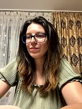 Snapshot of NadiraNoor chatting on April 19, 2026, 10:01 pm NadiraNoor online show from April 19, 2026, 10:01 pm