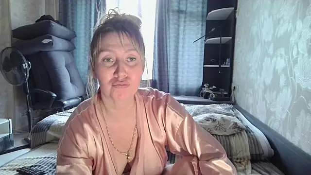 Snapshot of WindChristy chatting on July 28, 2026, 12:48 pm WindChristy online show from July 28, 2026, 12:48 pm