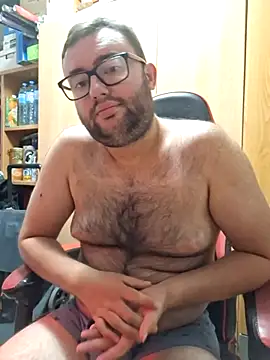Snapshot of Javier_bear chatting on August 4, 2026, 10:36 pm Javier bear online show from August 4, 2026, 10:36 pm