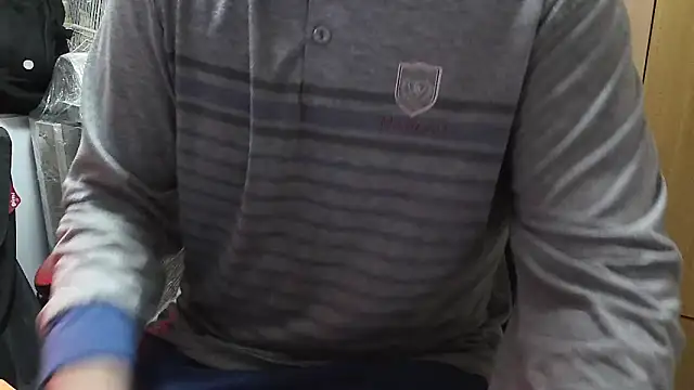 Snapshot of Javier_bear chatting on March 13, 2026, 9:25 am Javier bear online show from March 13, 2026, 9:25 am