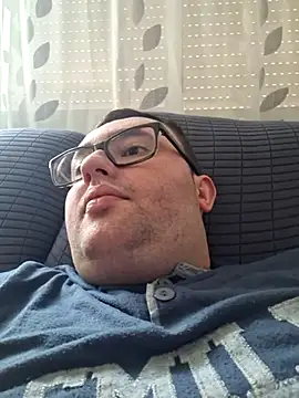 Javier bear online show from March 18, 2025, 2:28 pm