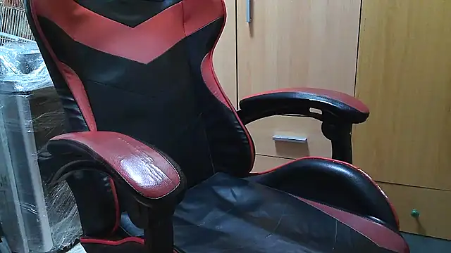 Snapshot of Javier_bear chatting on March 16, 2026, 10:30 am Javier bear online show from March 16, 2026, 10:30 am