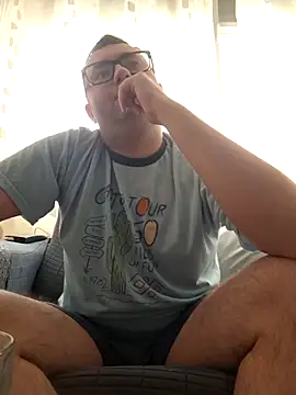 Javier bear online show from May 3, 2026, 9:58 am