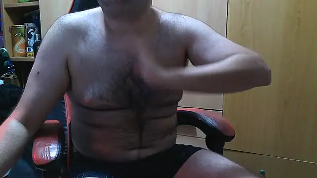 Snapshot of Javier_bear chatting on July 21, 2026, 7:59 pm Javier bear online show from July 21, 2026, 7:59 pm