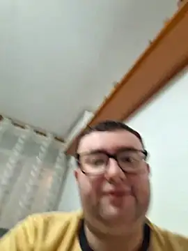 Snapshot of Javier_bear chatting on March 15, 2026, 11:12 pm Javier bear online show from March 15, 2026, 11:12 pm