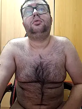 Snapshot of Javier_bear chatting on March 9, 2026, 2:09 pm Javier bear online show from March 9, 2026, 2:09 pm