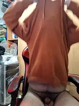 Snapshot of Javier_bear chatting on March 12, 2026, 2:21 pm Javier bear online show from March 12, 2026, 2:21 pm